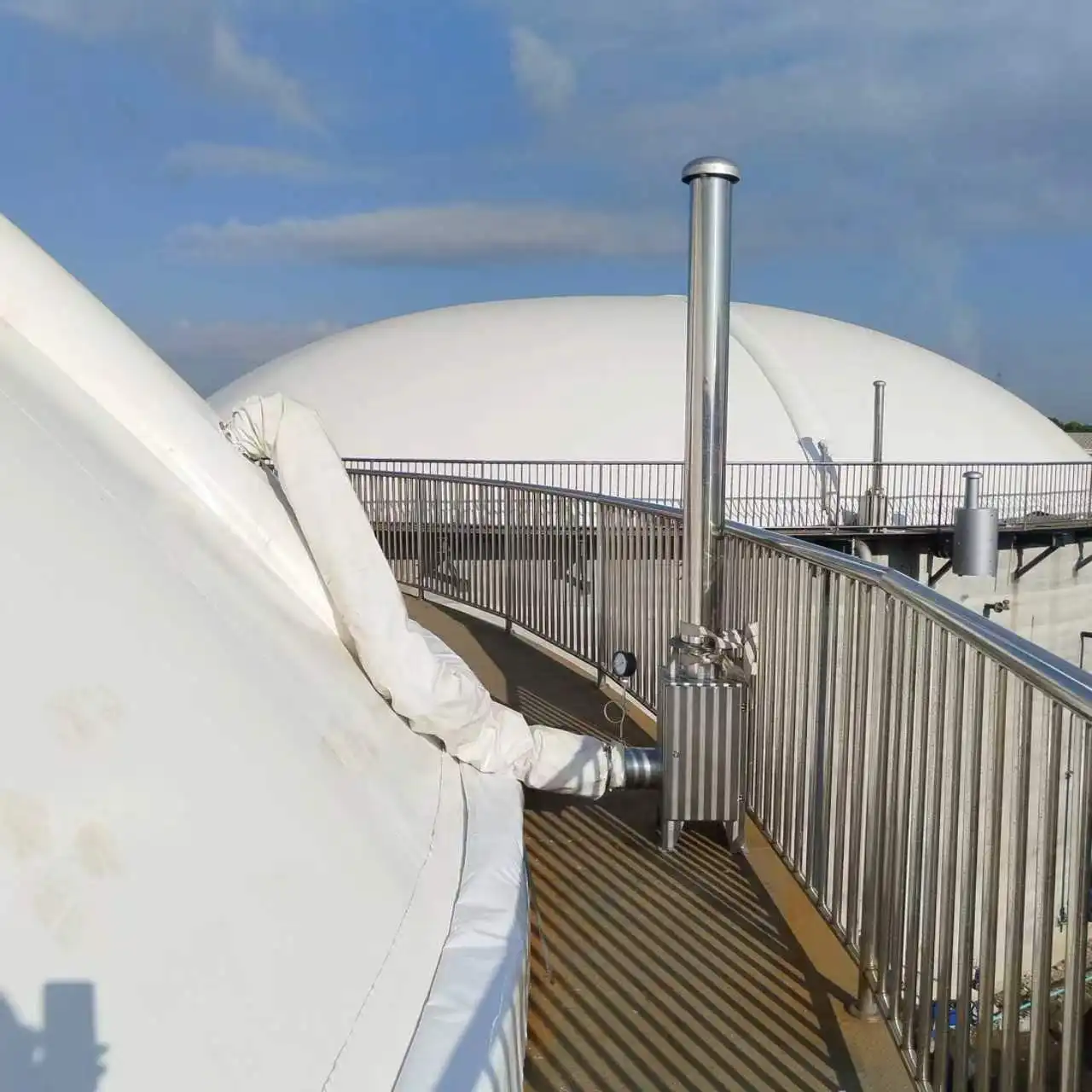biogas roof