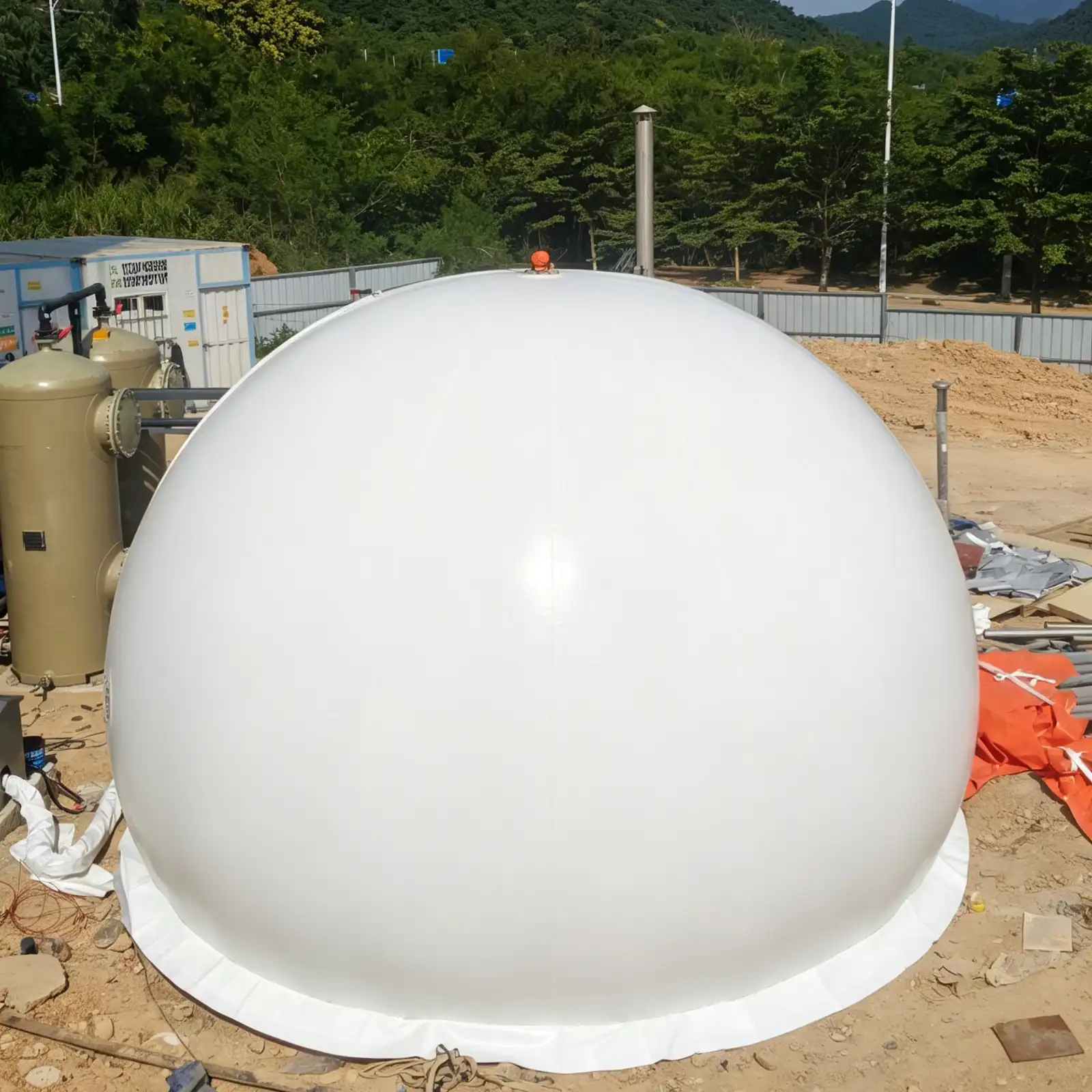 Stand-alone biogas storage bag
